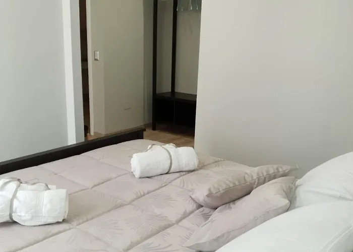 Matteo Bonello לינה וארוחת בוקר 4*